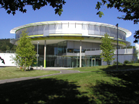 Außenansicht des Gymnasiums Friedrich II. Lorch